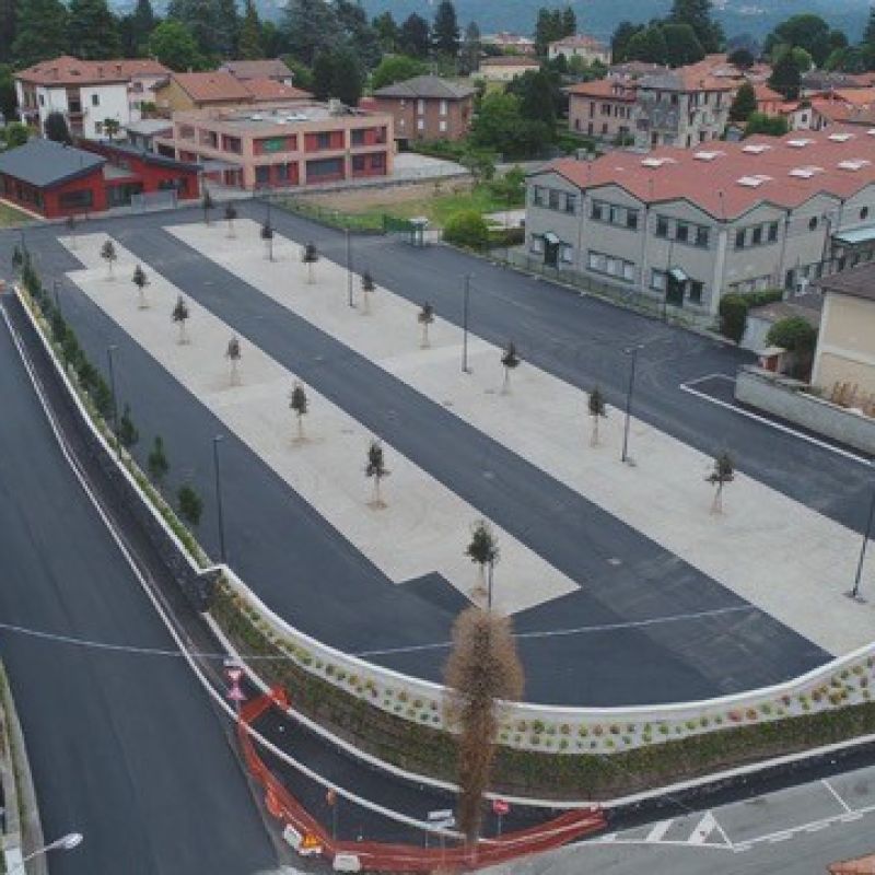 Viabilità e parcheggio supermercato Carrefour Market – Privato